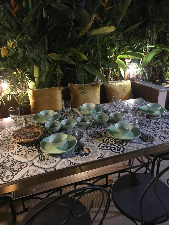 Chez Madame Binh Bed and Breakfast Hanoi Eksteriør billede